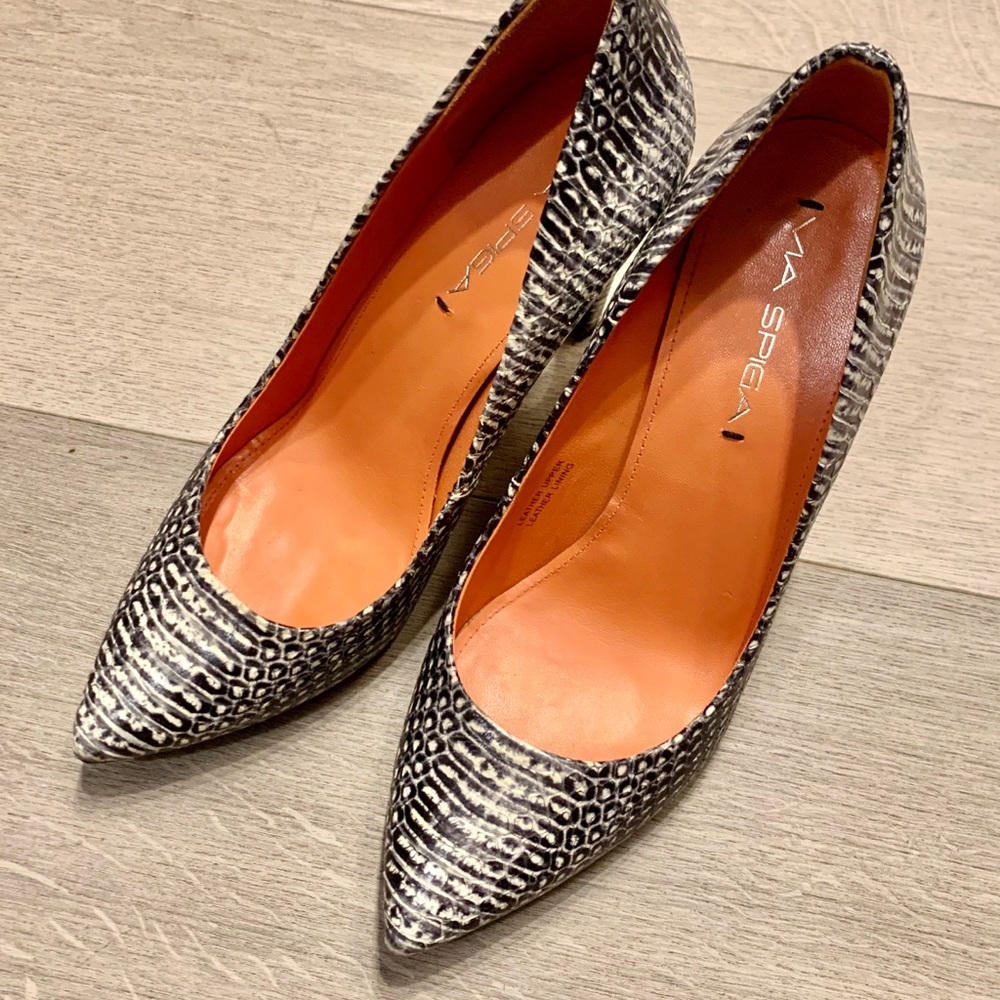 Via Spiga Snake Pattern Pumps